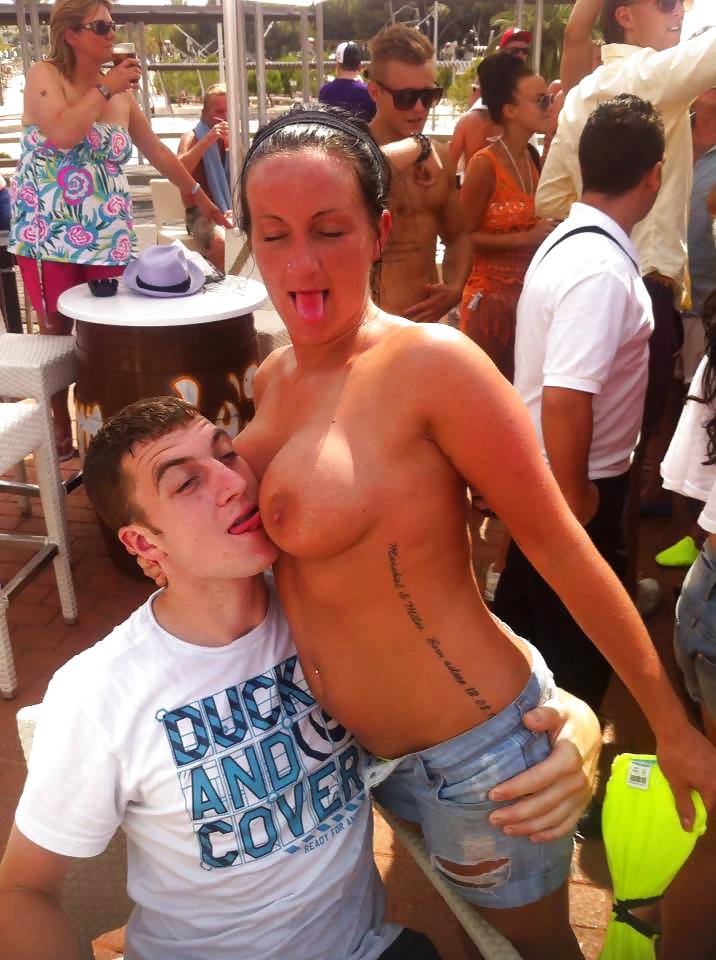 Facebook2
 #21502369