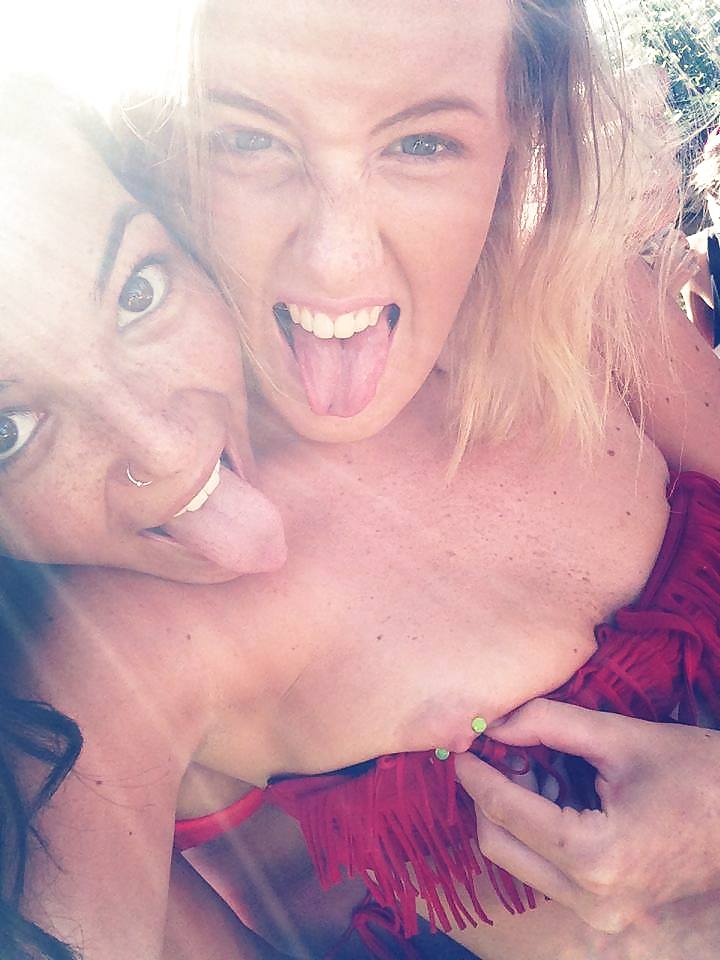 Facebook2
 #21502391