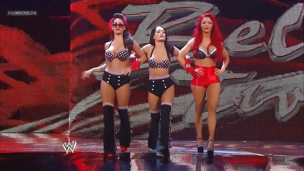 Eva Marie  WWE Diva mega collection  #20843400