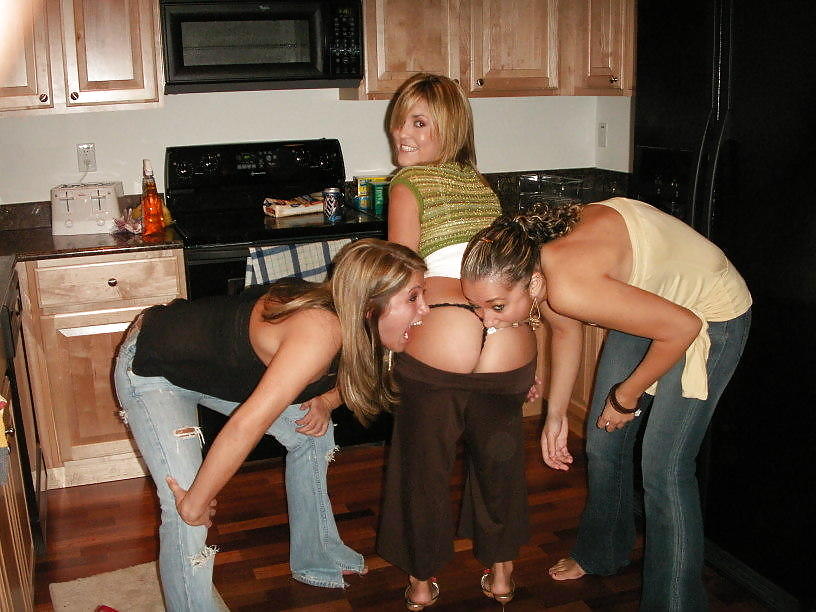 Bi girls are best.. #3361448
