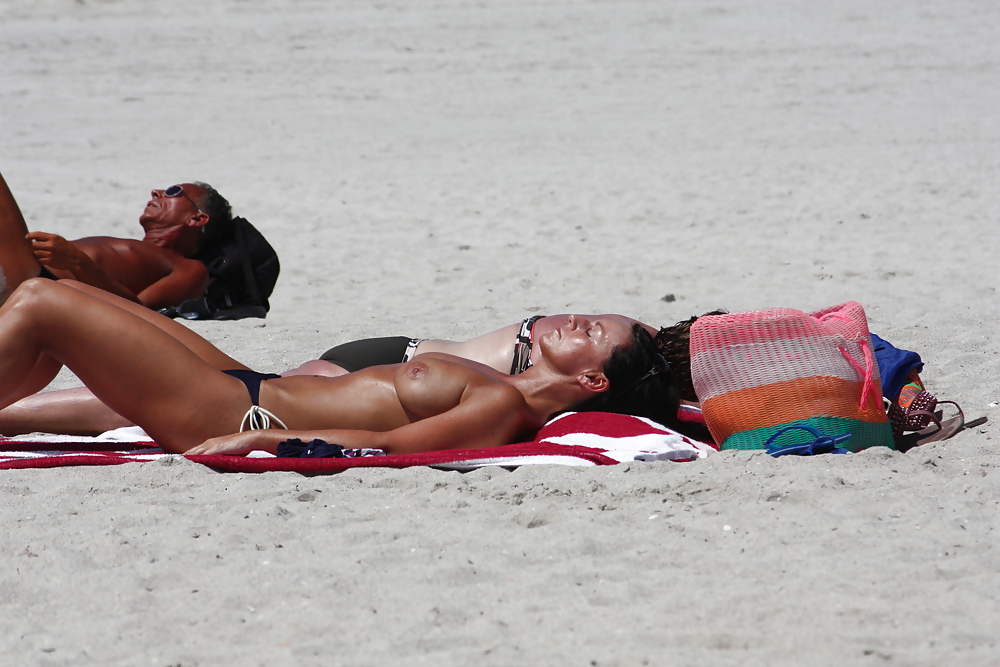 Miami Ladies Having a get out about Correct #9915178