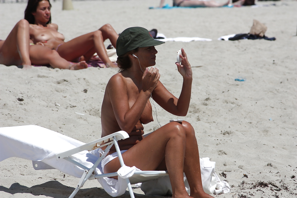 Miami Ladies Having a get out about Correct #9915284
