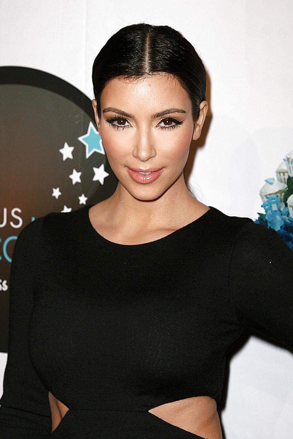 Kim Kardashian à Petits Gâteaux Célèbre Magasin De Beverly Hills #2132260