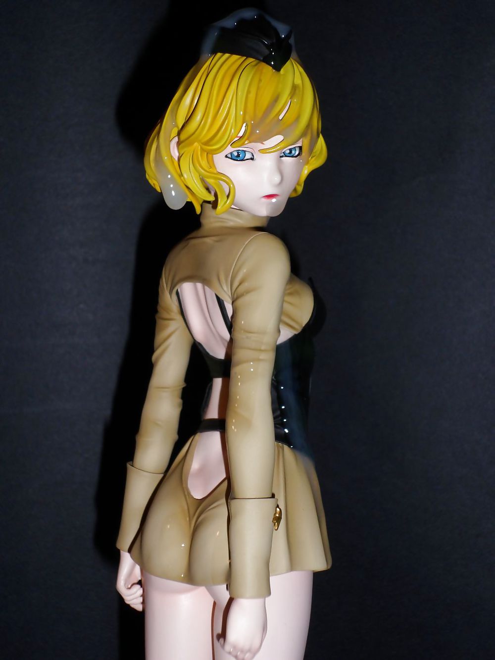(figura dipinta) luce.army.clothed
 #8198315