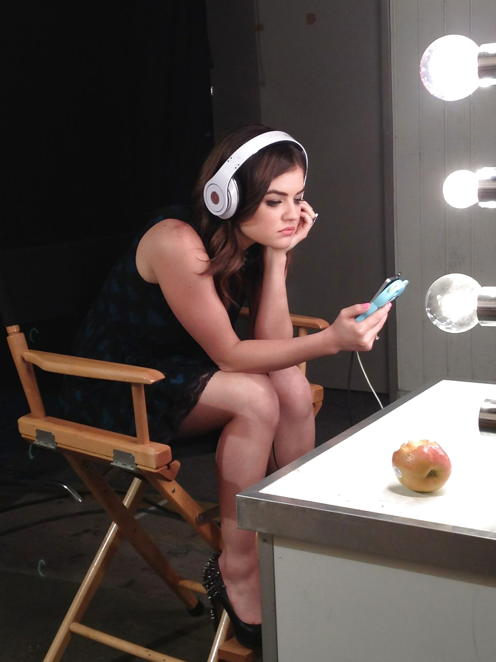 Lucy hale
 #19276642