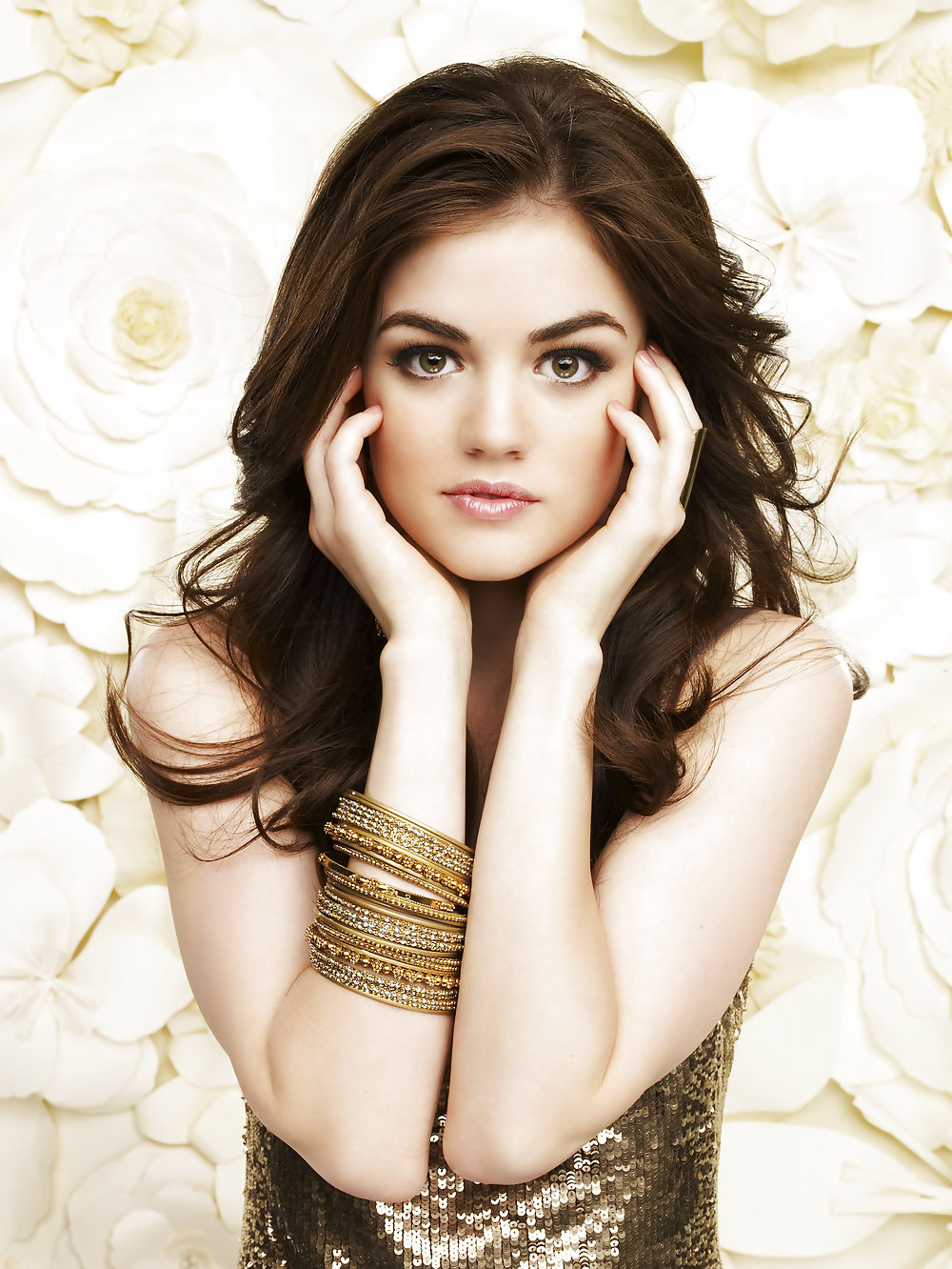 Lucy hale
 #19276815