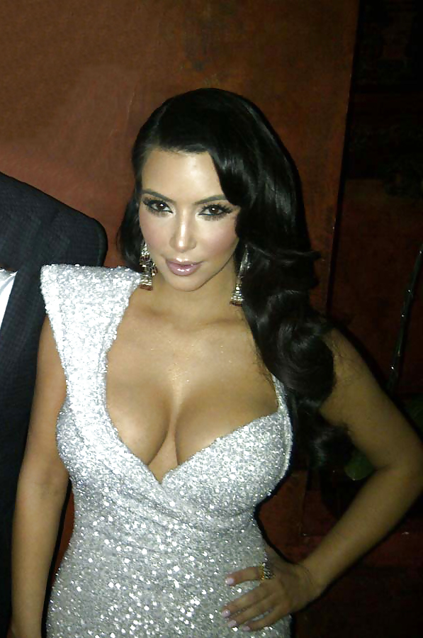 Kim kardashian
 #16488031