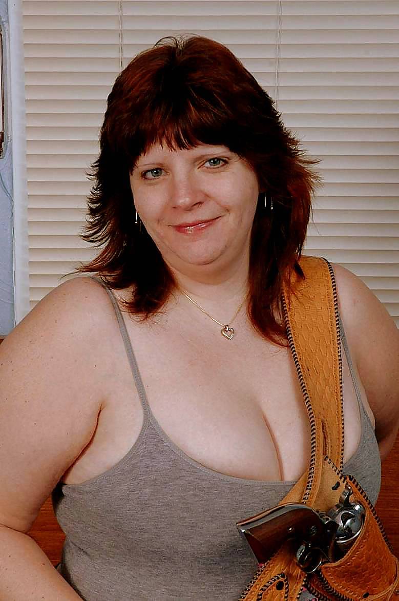 ANNAMARIE, A LADY LIVING IN MY NEIGHBOURHOOD #8863402