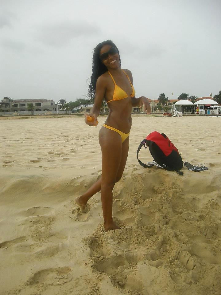 Angolanas sexy
 #14304594