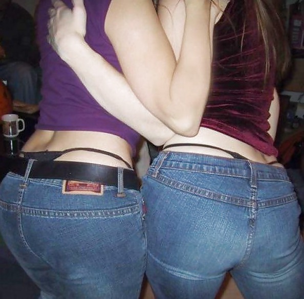 Geile Hintern Geile Girls zeigen sich von hinten  #9750617
