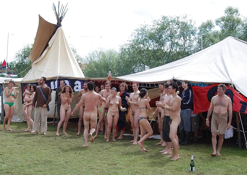 Fiesta nudista y eventos con chicas calientes
 #10298766