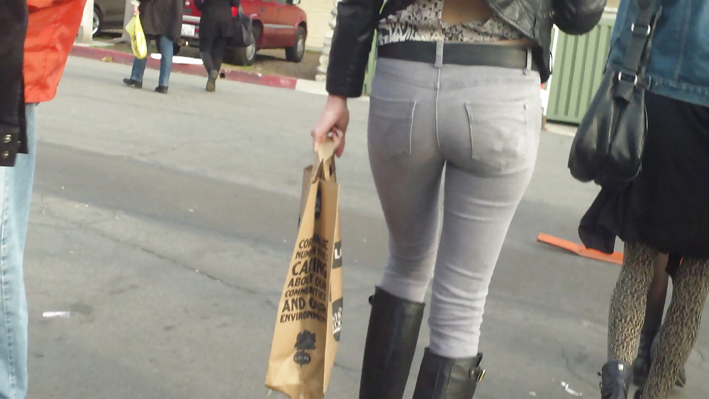 Süß Teen Ass & Hintern In Engen Jeans #10308120