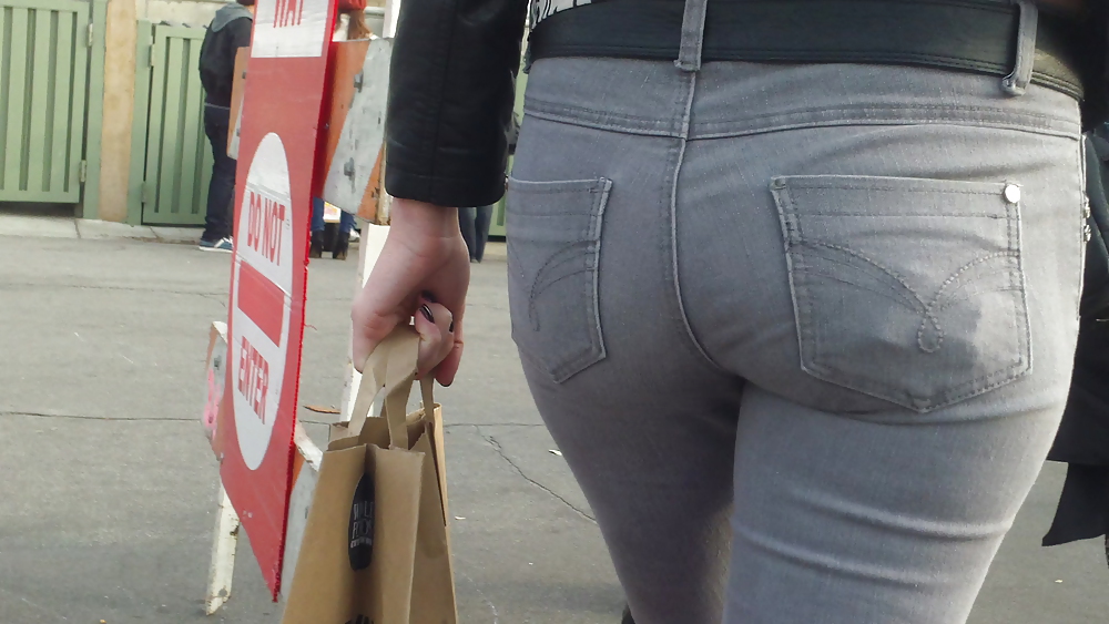 Süß Teen Ass & Hintern In Engen Jeans #10308161