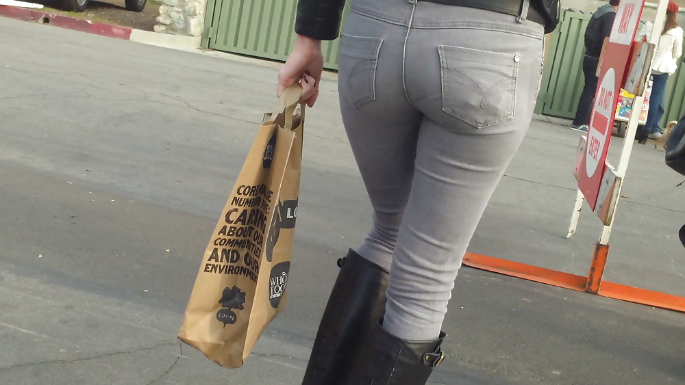 Süß Teen Ass & Hintern In Engen Jeans #10308277