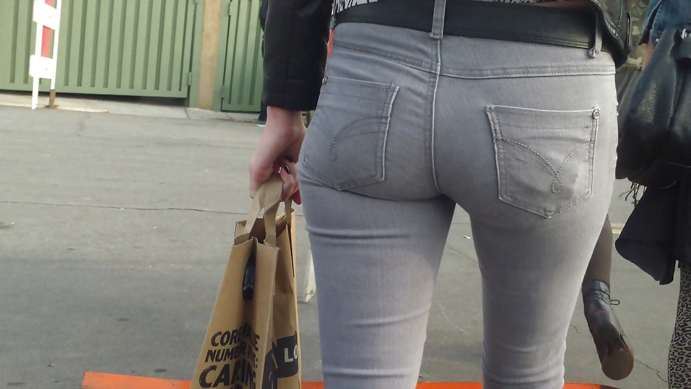 Süß Teen Ass & Hintern In Engen Jeans #10308343