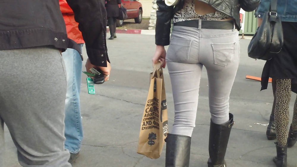 Süß Teen Ass & Hintern In Engen Jeans #10308357