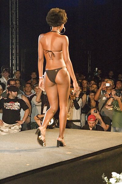 Ebony Magnificence #9450432