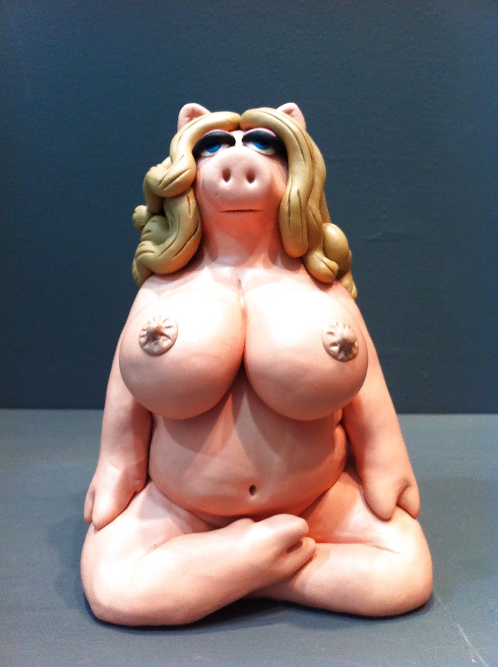 Miss Piggy , arte porno bbw di emilio rangel
 #18627640