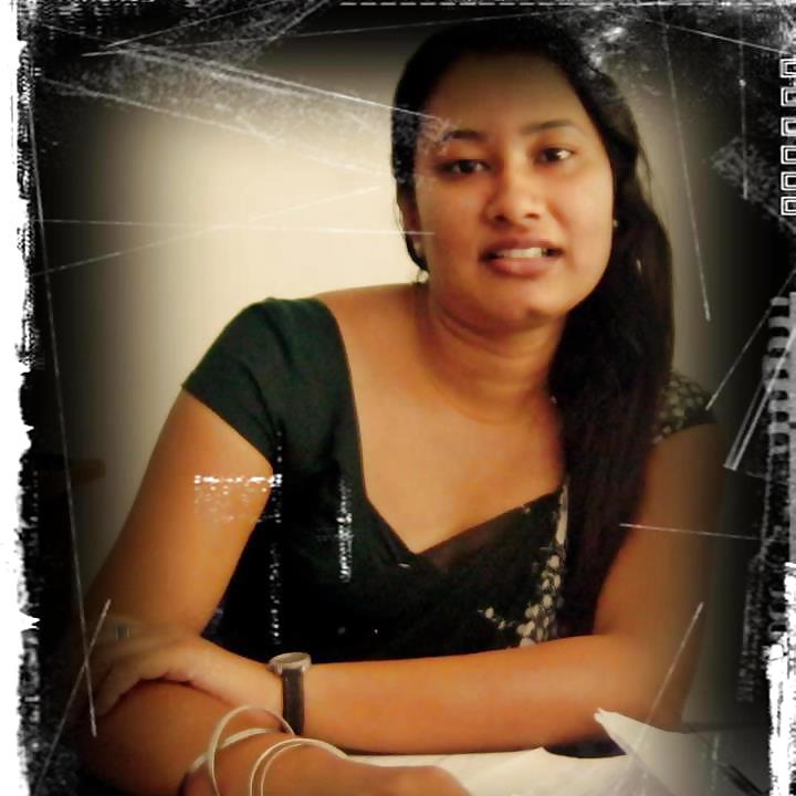 Srilankische Facebook Mädchen #17023283