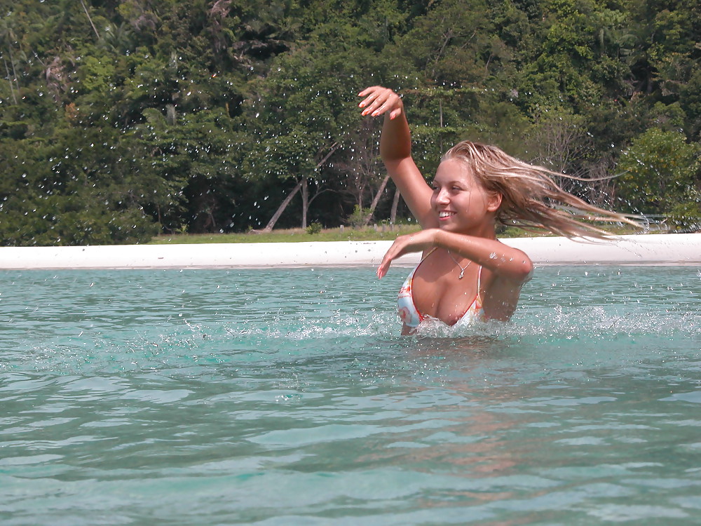 Downblouse #13715036