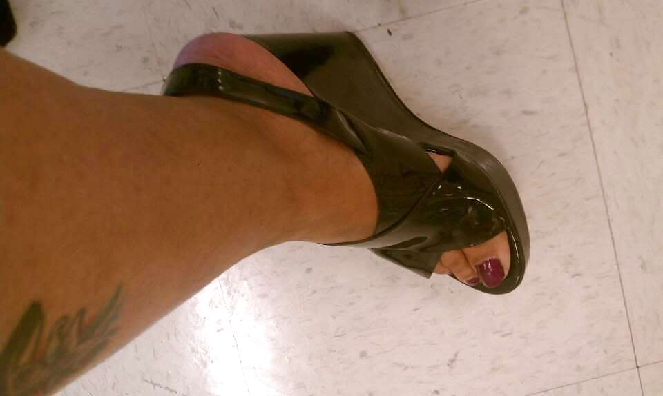 Sexy feet of women I know part 5 #14600631