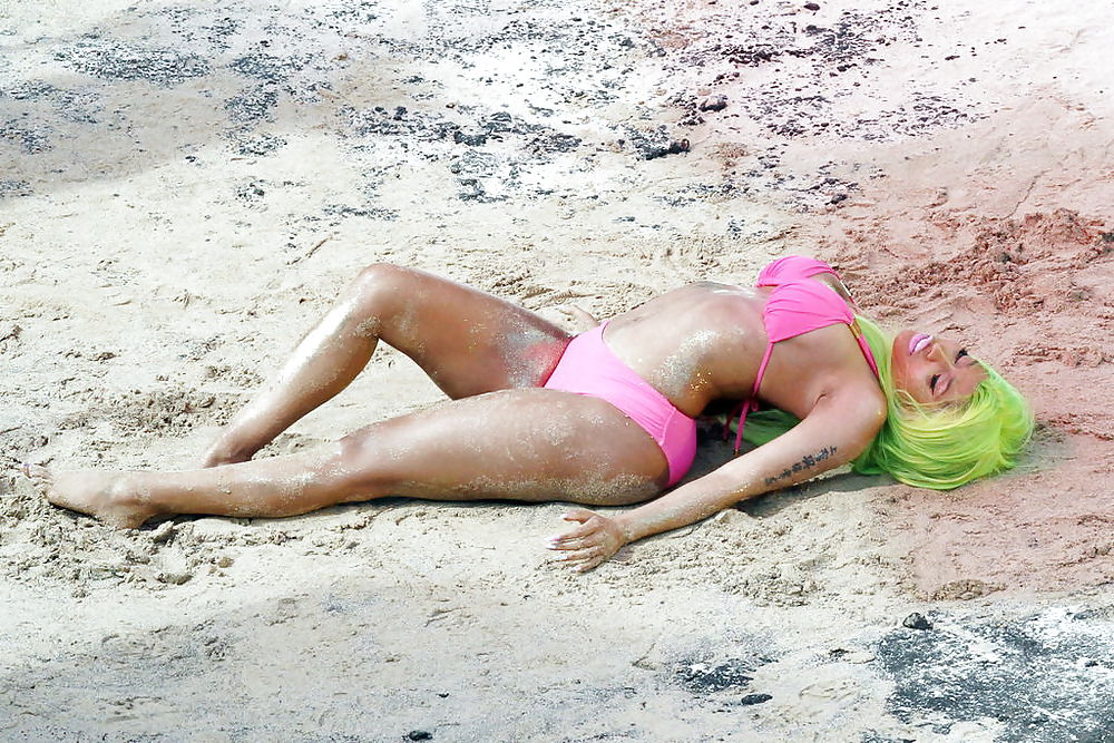 Nicki Minaj Bikini #9705790