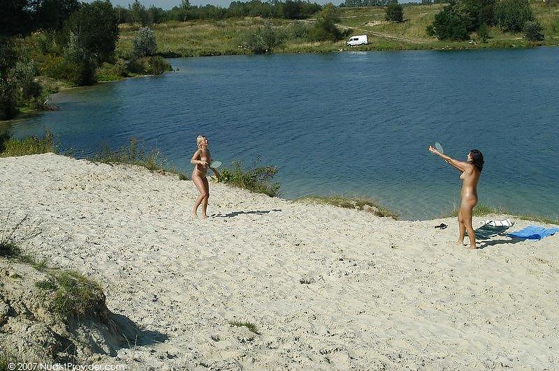 Io sono un nudista della spiaggia
 #1226910