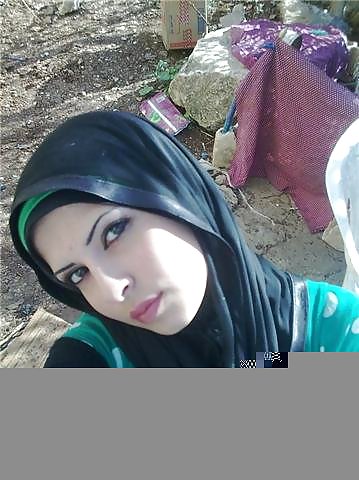 Mahy 
 #17680332