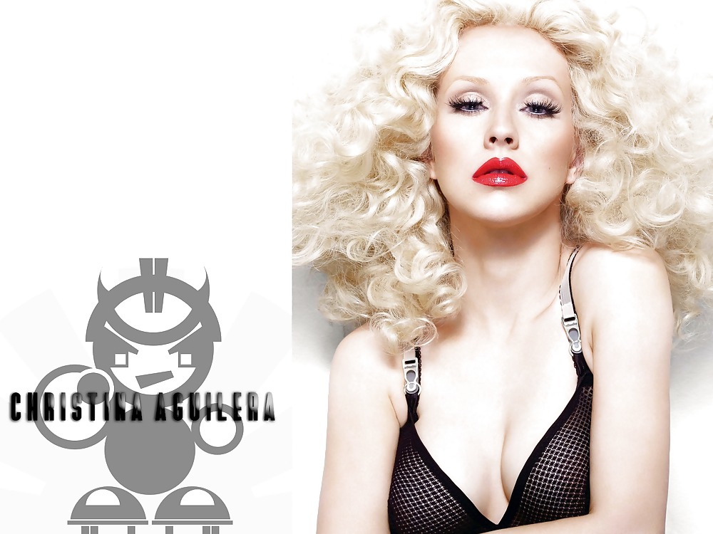 Christina Aguilera in Latex #574533