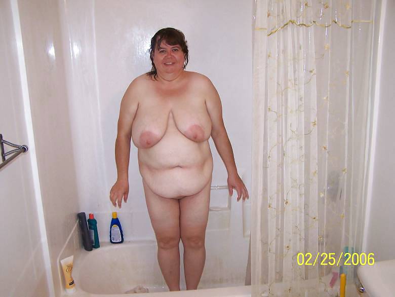 シャワーを浴びる二人の乳房
 #9039141