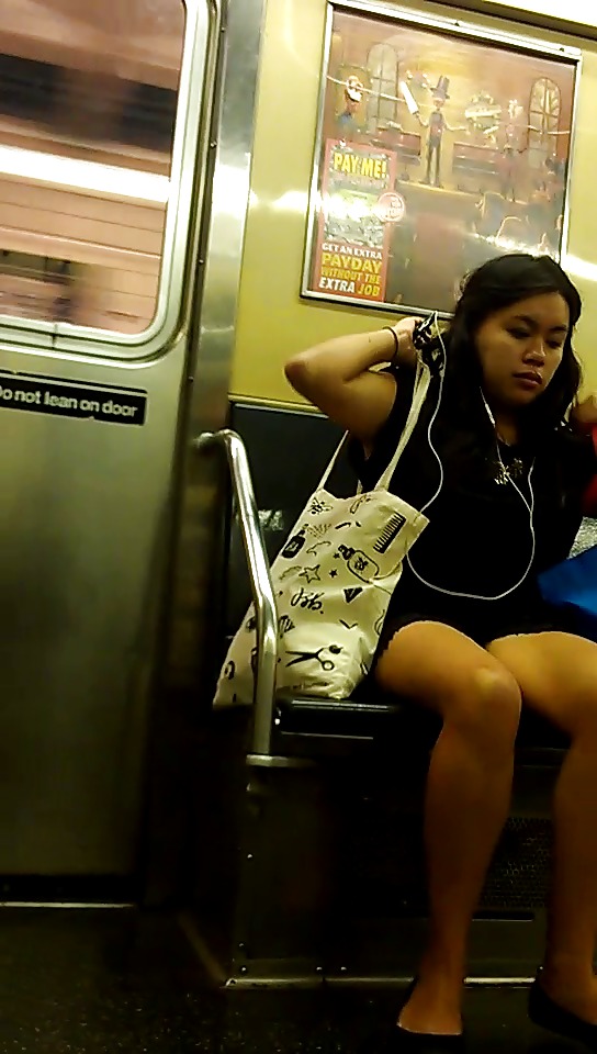 New York Subway Girls Asian Mini Skirt #20989798