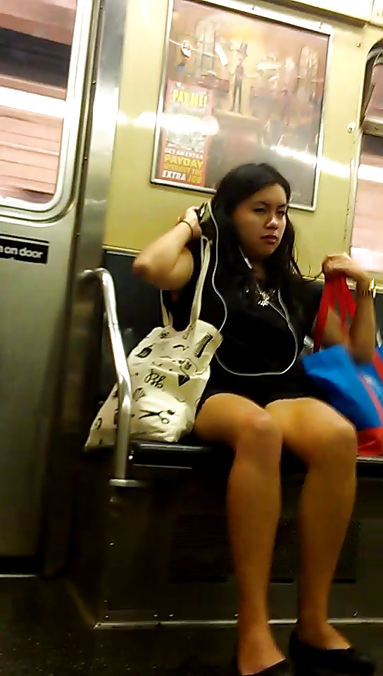 New York Subway Girls Asian Mini Skirt #20989806