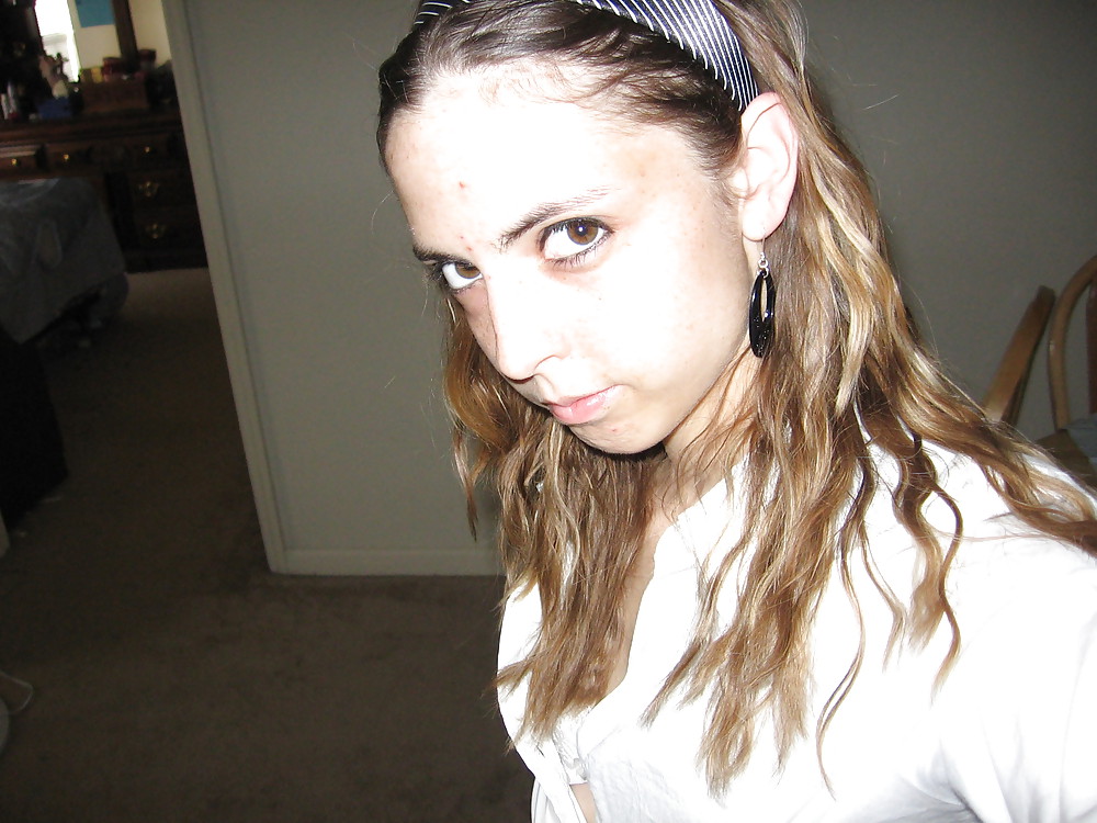 Younger Whora #9588542