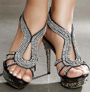 巡査のダウン 
 #22307183