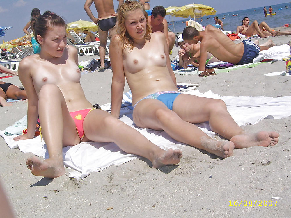 Hot Titten Am Strand 44 #16958266