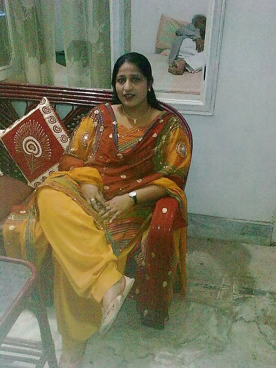 Desi aunty #2545837