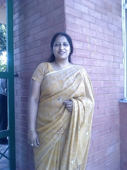 Desi Aunty #2545846