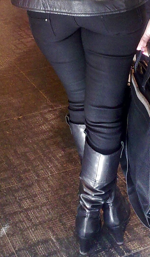 Scatti rubati
 #16924467