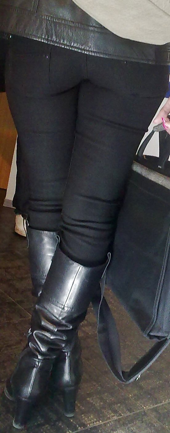 Scatti rubati
 #16924472