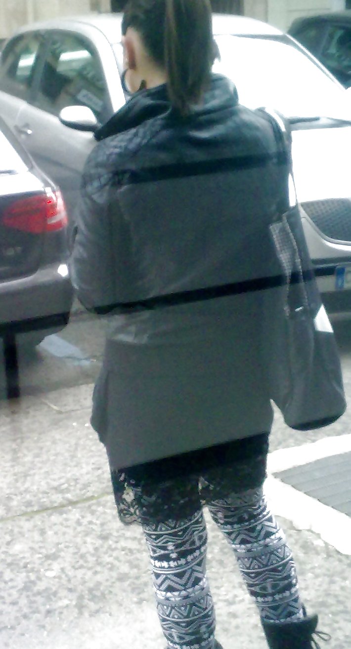 Scatti rubati
 #16924535