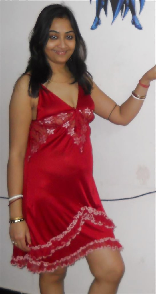 Cute Homely desi Indian Aunty: Exposed #17824906