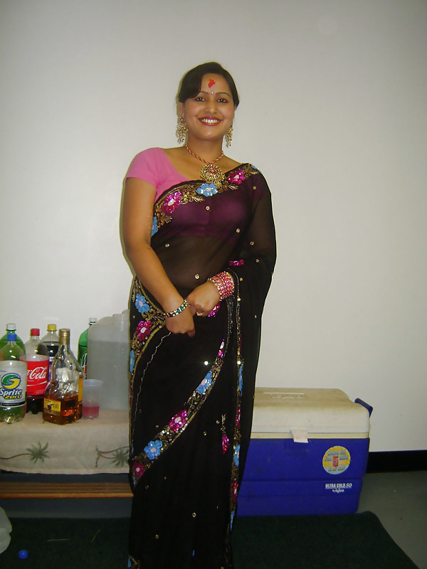 Cute Homely desi Indian Aunty: Exposed #17825008
