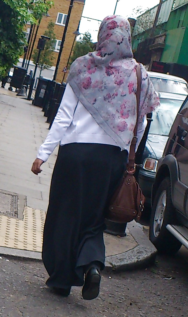 Candid hijab sluts
 #4081266