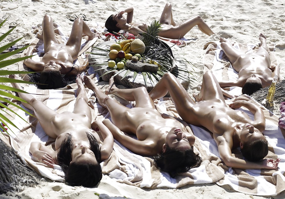 Hotlegs-Strand View31hq #6037647