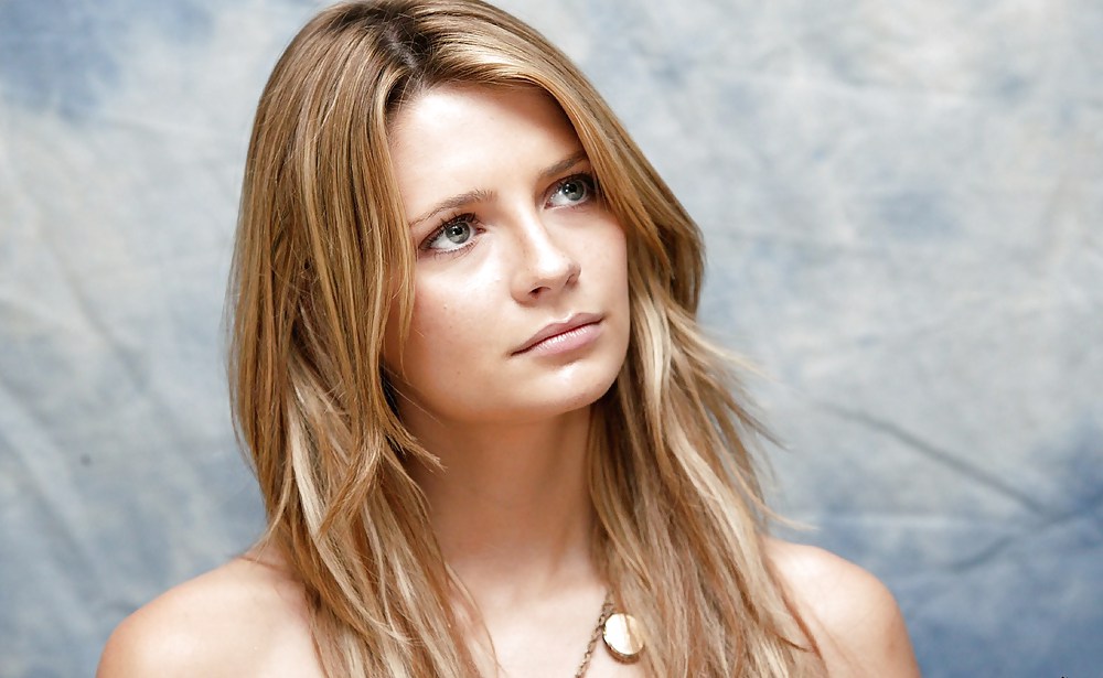 Mischa Barton #22669397