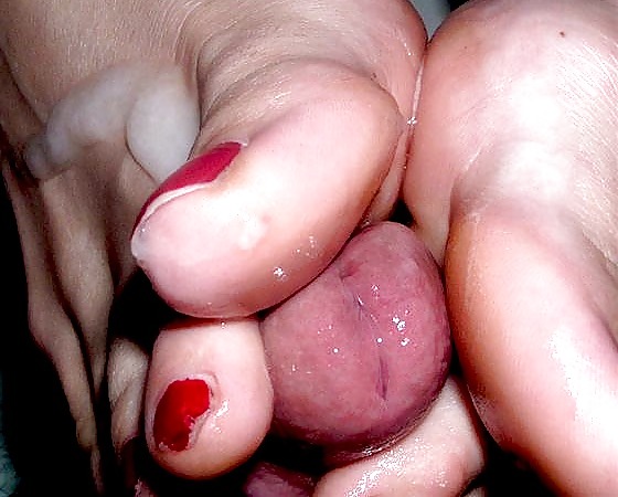 More beautiful feet, toes and footjobs #2493879