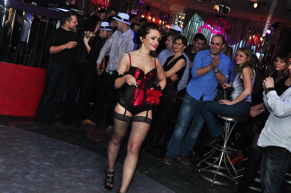 クラブで2
 #10732740