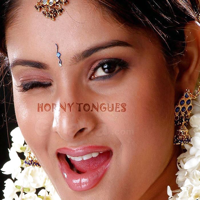 女優の舌
 #22799070