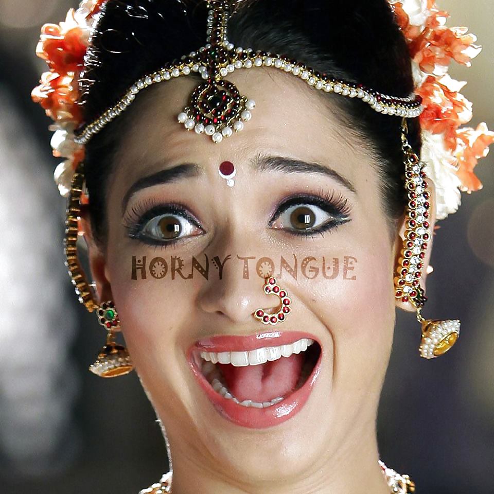 女優の舌
 #22799157