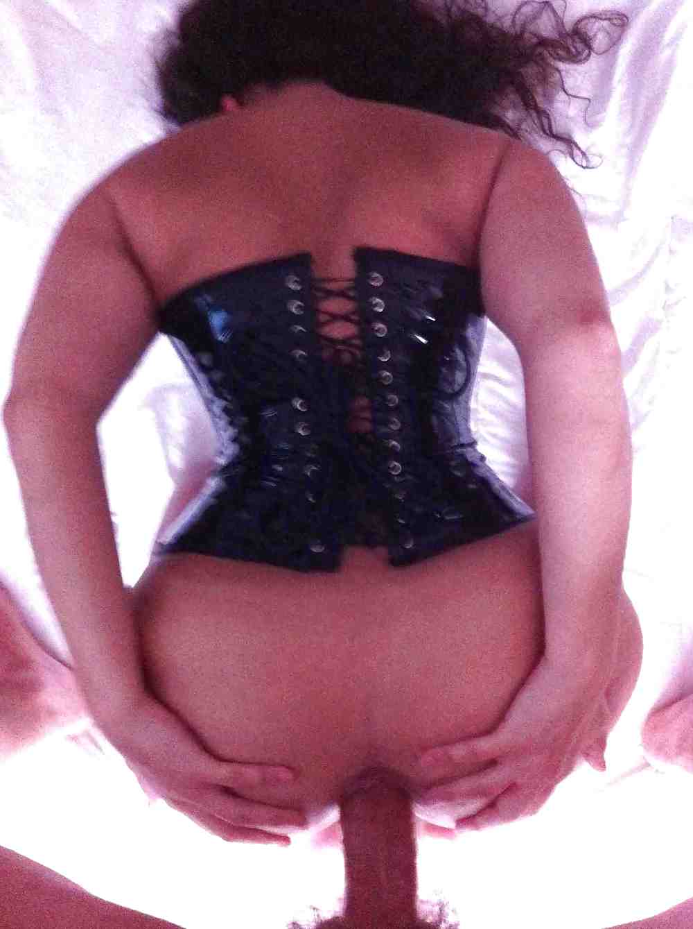 Topbiche anale cazzo in corsetto alcuni fetish bdsm e spina
 #18510774